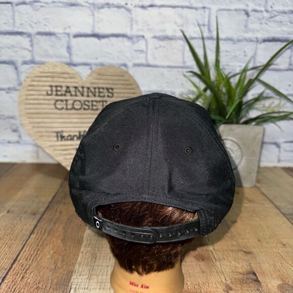 Oakley ‘75 Black And White Flat Bill SnapBack One Size Adjustable Hat Cap - Picture 4 of 9